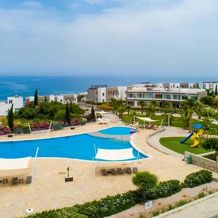 Апартаменты Palm Bay View E61